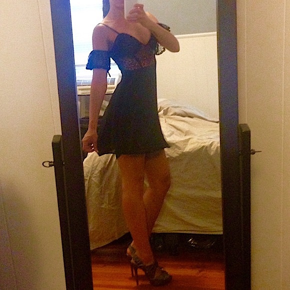 NWT Lacey caged off the shoulder dress BLACK small - Picture 4 of 7